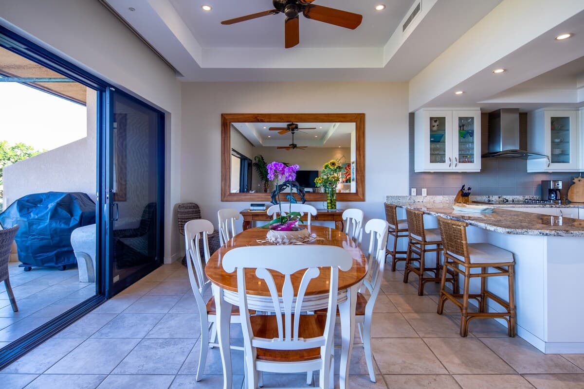 Condo in Kihei · ★4.96 · 2 bedrooms · 4 beds · 2 baths - Photo 2