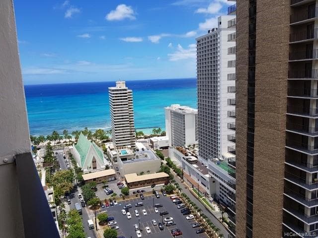 Lovely 1 bedroom w/ocean view, AC & Free Parking - Photo 3