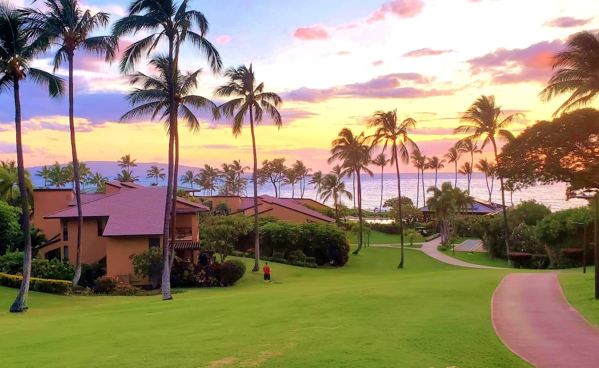 Condo in Kihei · ★4.91 · 1 bedroom · 2 beds · 1 bath - Photo 1