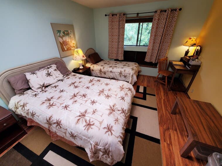 Home in Captain Cook · ★4.91 · 1 bedroom · 2 beds · 1 private bath - Photo 2