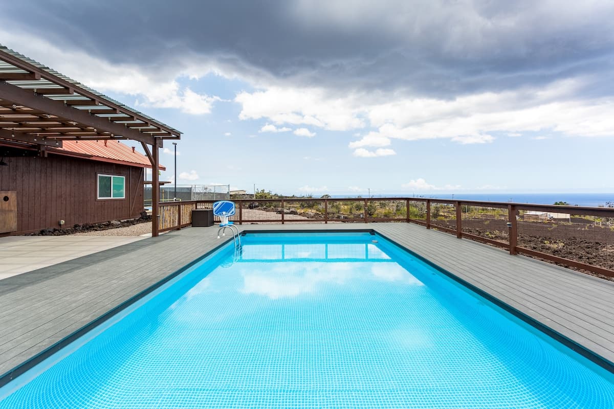 Place to stay in Ocean View · ★4.96 · 6 bedrooms · 16 beds · 3.5 private baths - Photo 1