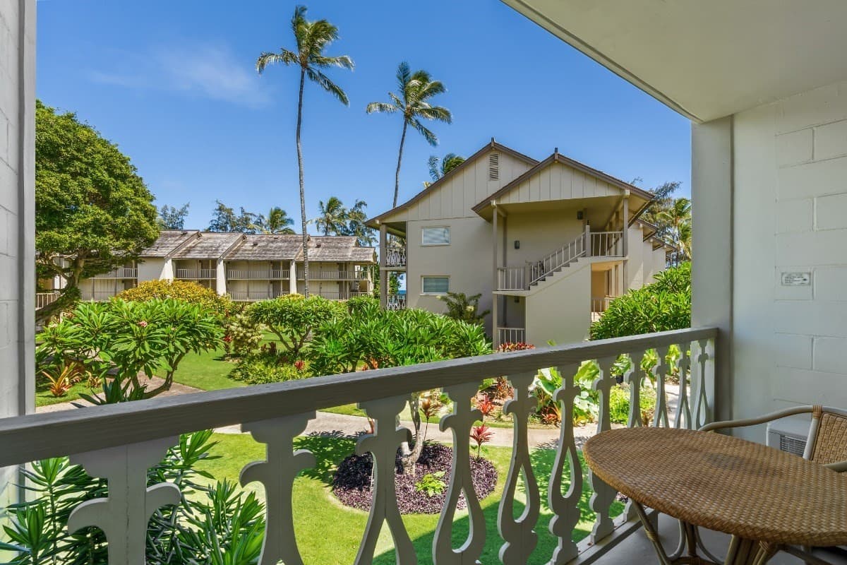 Condo in Kapaa · ★4.8 · Studio · 2 beds · 1 private bath - Photo 1