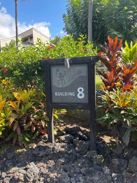 Condo in Kailua-Kona · ★4.85 · 1 bedroom · 1 bed · 2 baths - Photo 3
