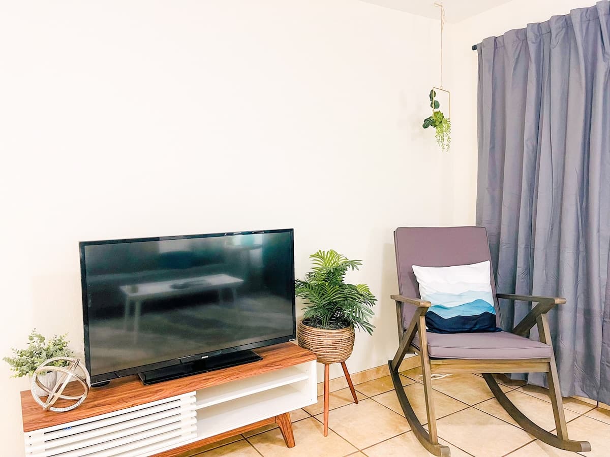 Condo in Kihei · ★4.91 · 1 bedroom · 1 bed · 1 bath - Photo 3