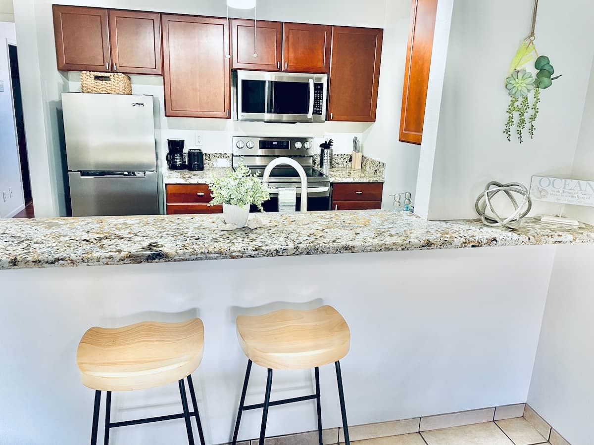Condo in Kihei · ★4.91 · 1 bedroom · 1 bed · 1 bath - Photo 5