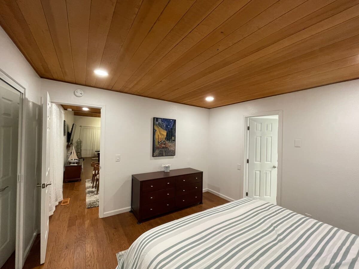 Townhouse in Incline Village · ★4.85 · 3 bedrooms · 5 beds · 2 private baths - Photo 5
