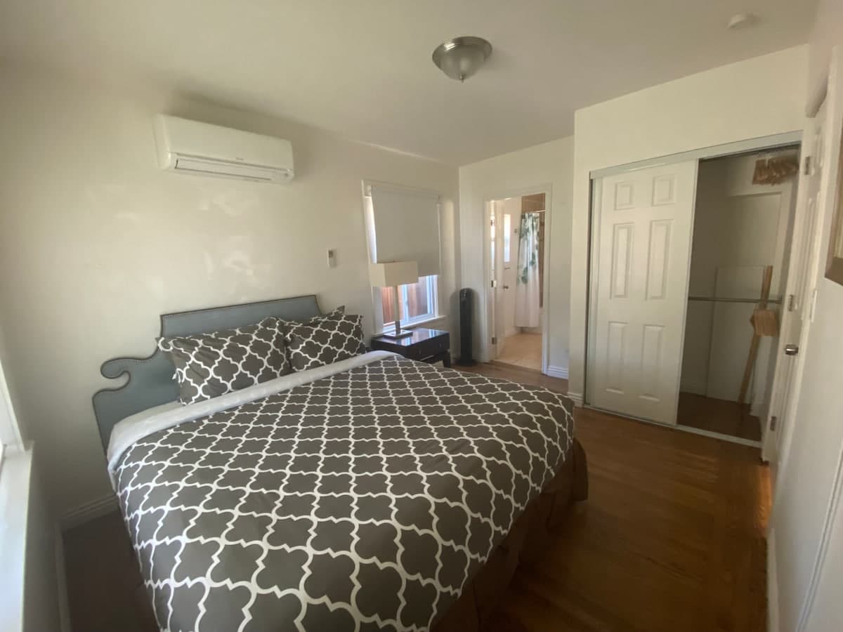 Cozy Home Near Downtown & Hiking Trails - Photo 2