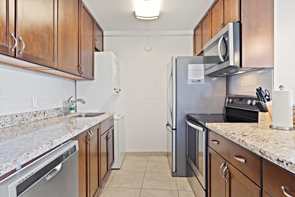 Condo in Wailuku · ★4.83 · 1 bedroom · 1 bed · 1 private bath - Photo 5
