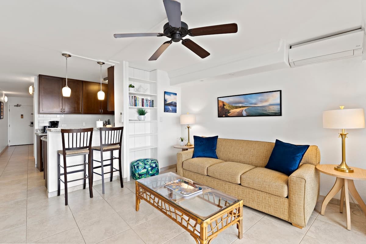 Condo in Wailuku · ★4.83 · 1 bedroom · 1 bed · 1 private bath - Photo 3