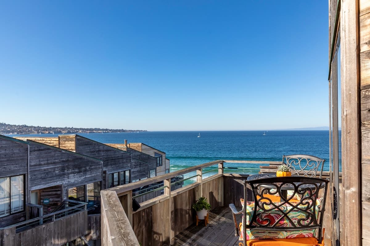 Luxury Beach Retreat Private Ocean Access, Deck - Photo 1