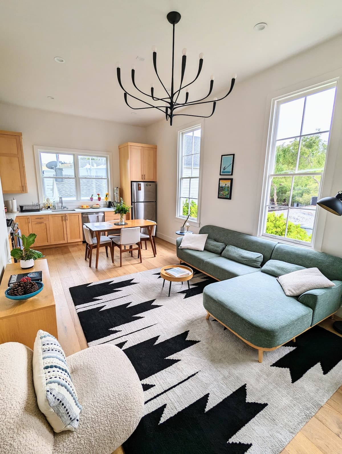 Victorian Charm, Modern Living in Mission - Photo 2
