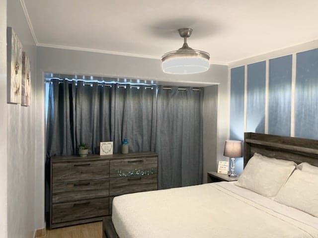 Condo in Honolulu · ★4.86 · 2 bedrooms · 4 beds · 2 private baths - Photo 1