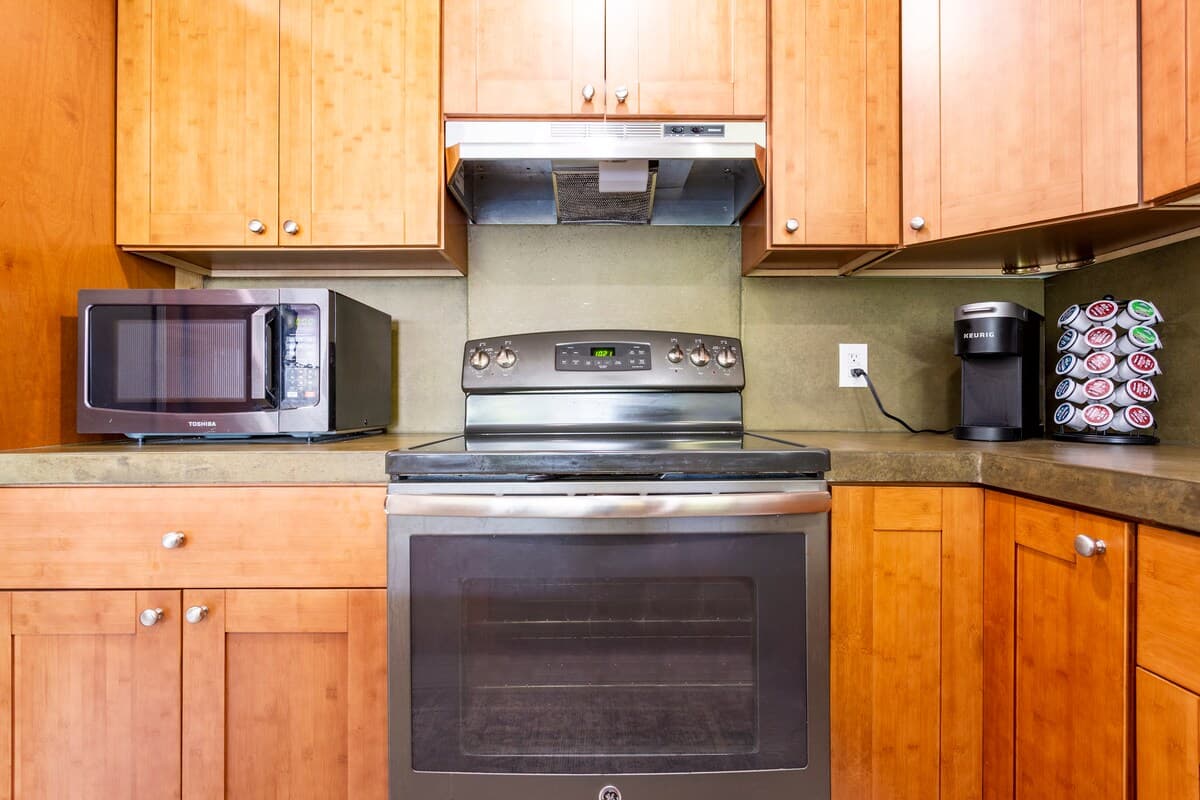 Condo in Kailua-Kona · ★4.91 · 1 bedroom · 1 bed · 1 bath - Photo 5