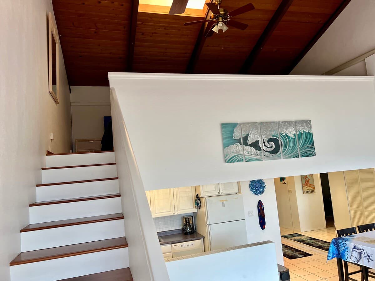 Condo in Kihei · ★4.89 · 2 bedrooms · 2 beds · 1 bath - Photo 1