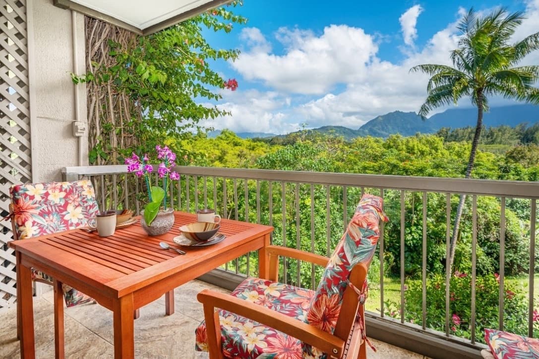 Condo in Princeville · ★4.85 · Studio · 2 beds · 1 bath - Photo 1