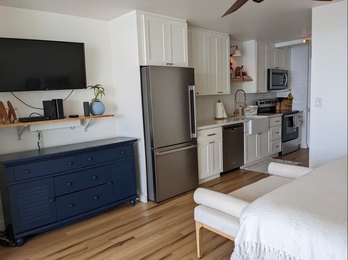 Condo in Kailua-Kona · ★4.98 · Studio · 2 beds · 1 bath - Photo 5