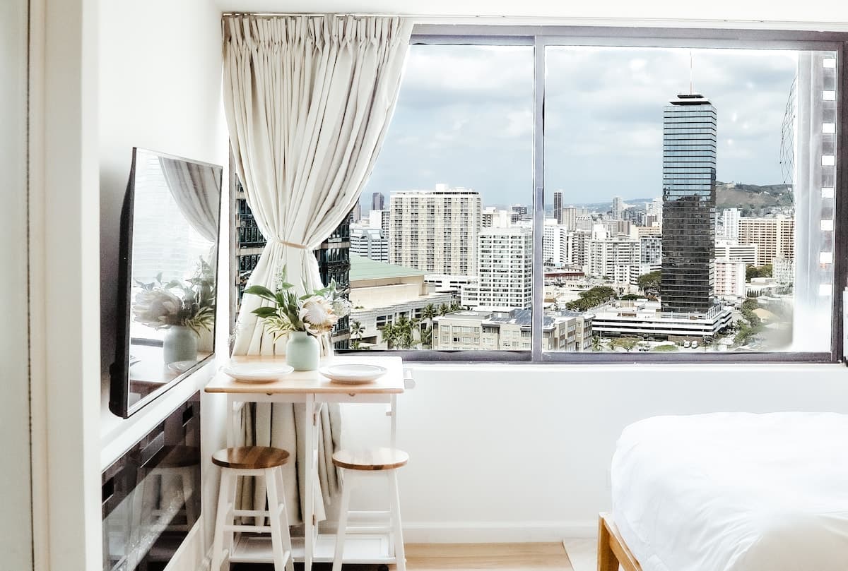 Condo in Honolulu · ★4.8 · 1 bedroom · 1 bed · 1 private bath - Photo 1