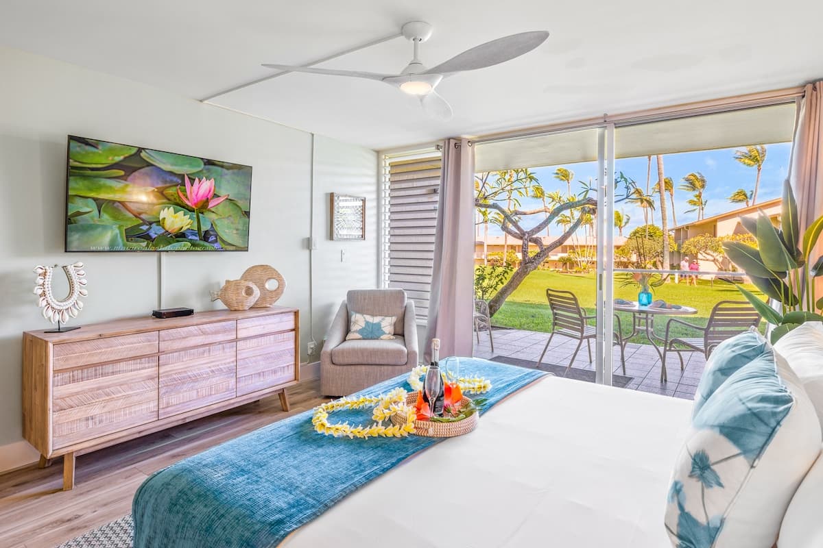 Condo in Lahaina · ★4.85 · Studio · 1 bed · 1 bath - Photo 2