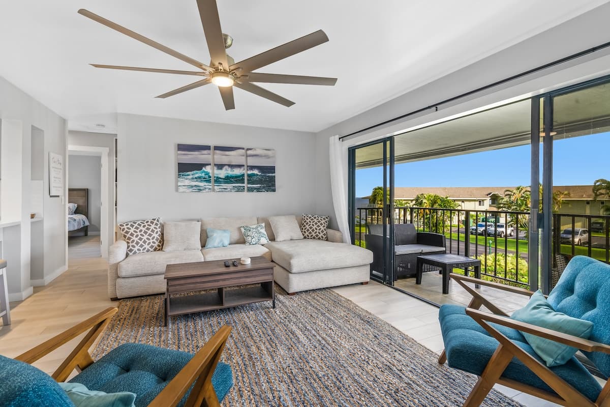 Condo in Princeville · ★4.94 · 2 bedrooms · 2 beds · 2 private baths - Photo 3