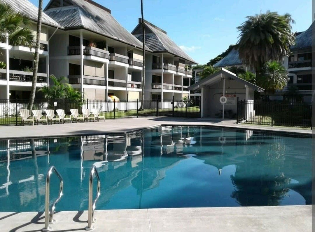 Condo in Hilo · ★4.56 · 1 bedroom · 1 bed · 1 shared bath - Photo 1