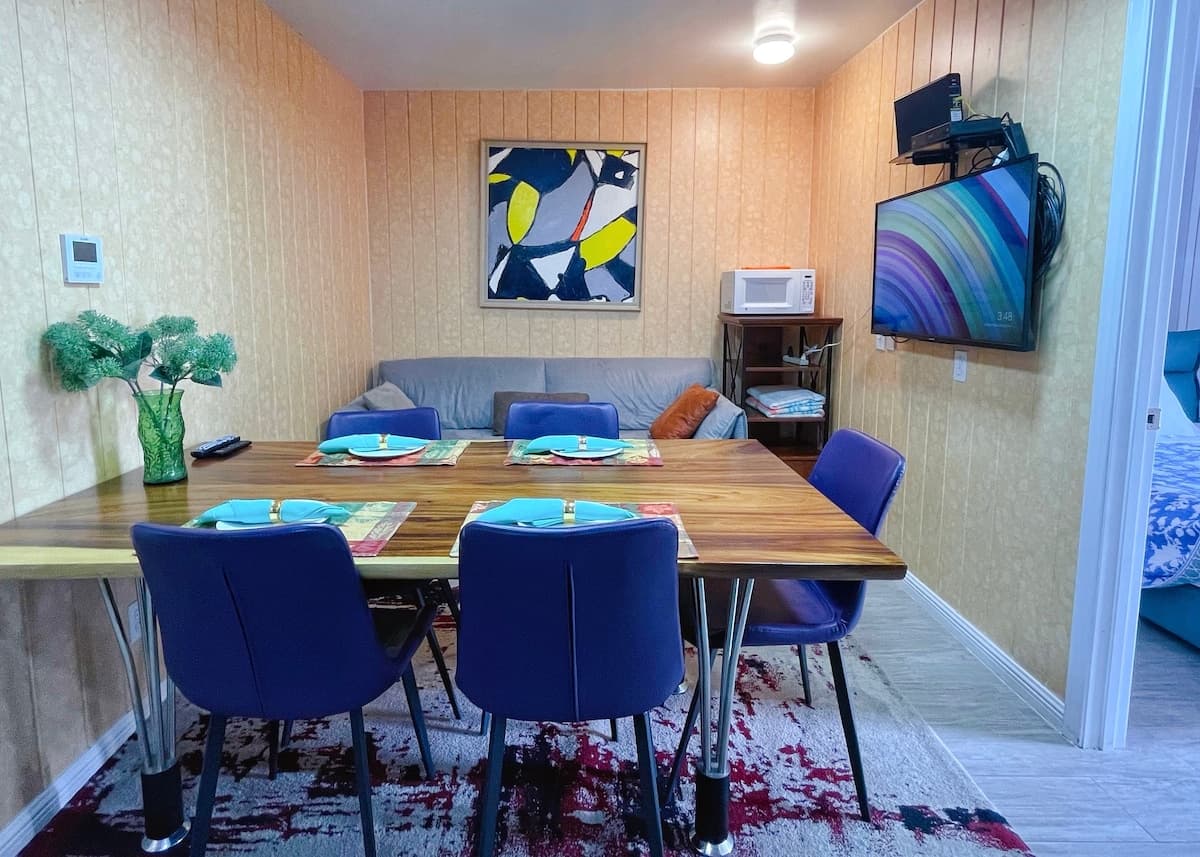 Incredible Waikiki Holiday Apt. Good for 5 - Photo 1