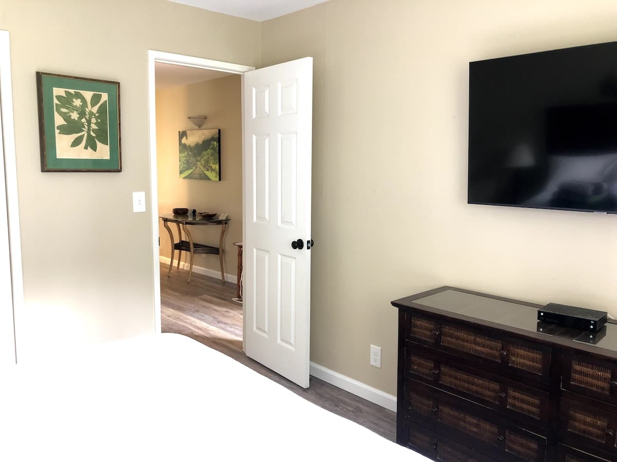 Condo in Kahuku · ★4.91 · 1 bedroom · 1 bed · 1 private bath - Photo 1