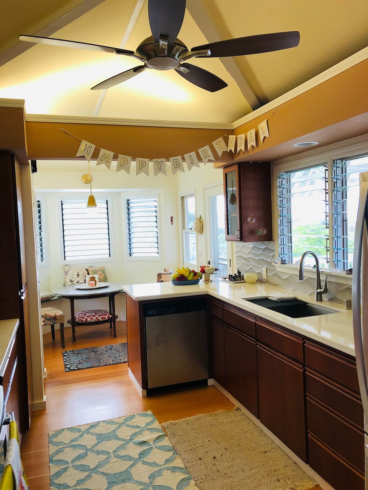 Home in Kailua-Kona · ★4.87 · 3 bedrooms · 4 beds · 2 baths - Photo 5