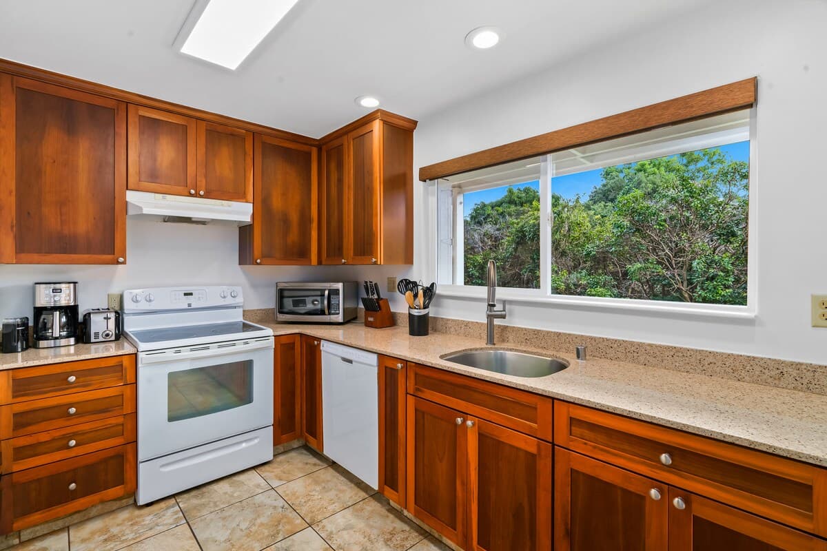 Condo in Princeville · ★4.97 · Studio · 1 bed · 1 bath - Photo 4