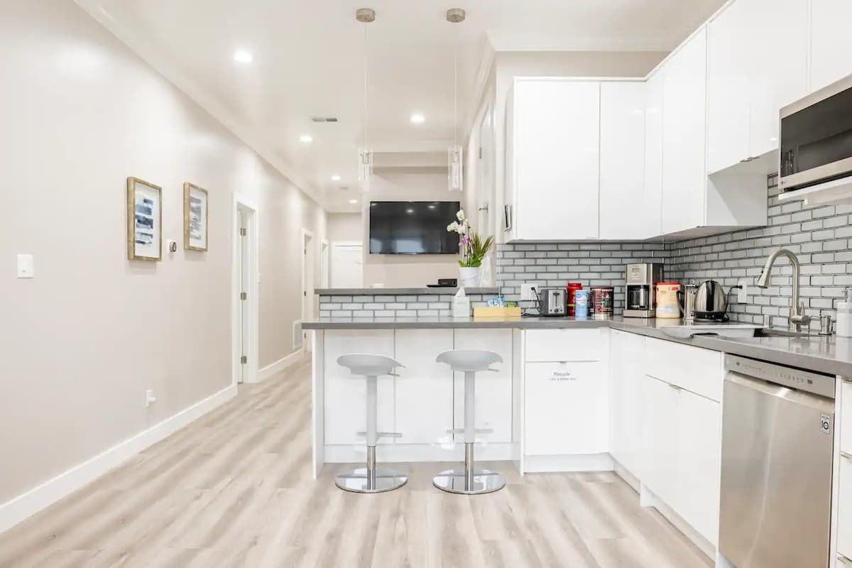 Downtown SF Townhouse Steps from Oracle Park - Photo 2