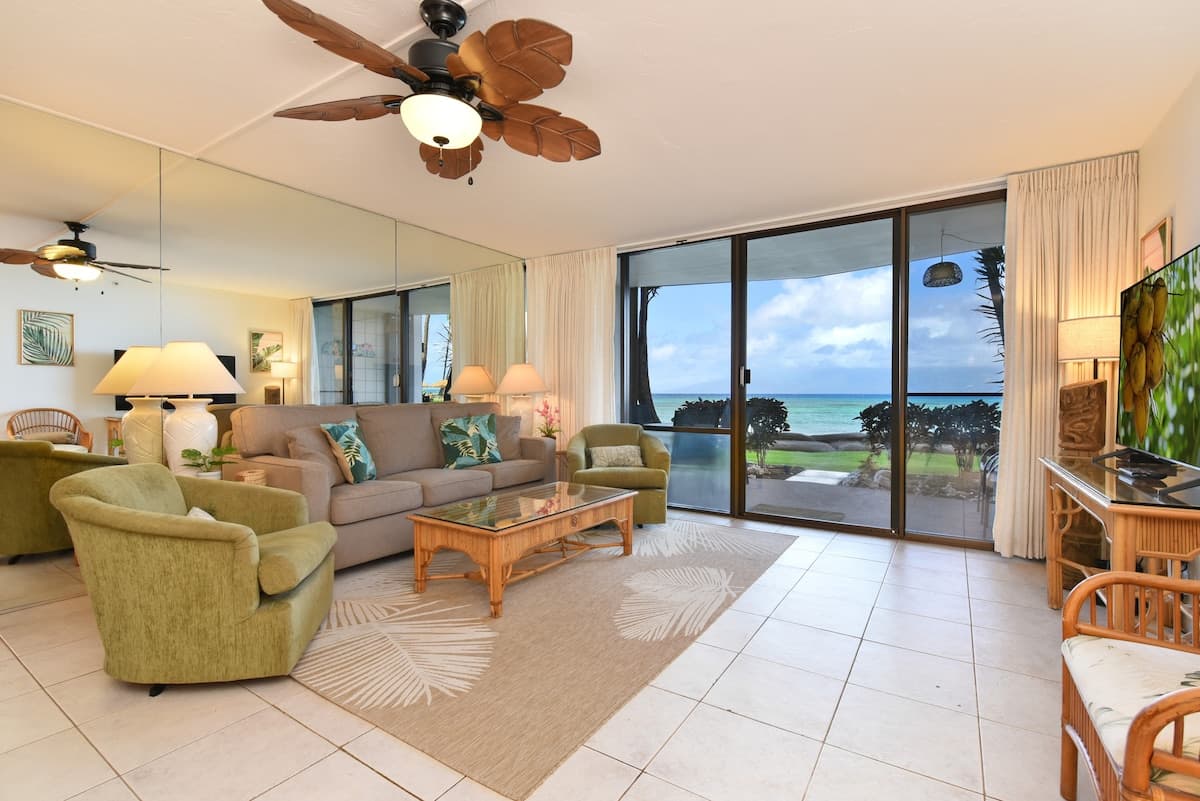 Condo in Lahaina · ★4.78 · 2 bedrooms · 5 beds · 2 private baths - Photo 1