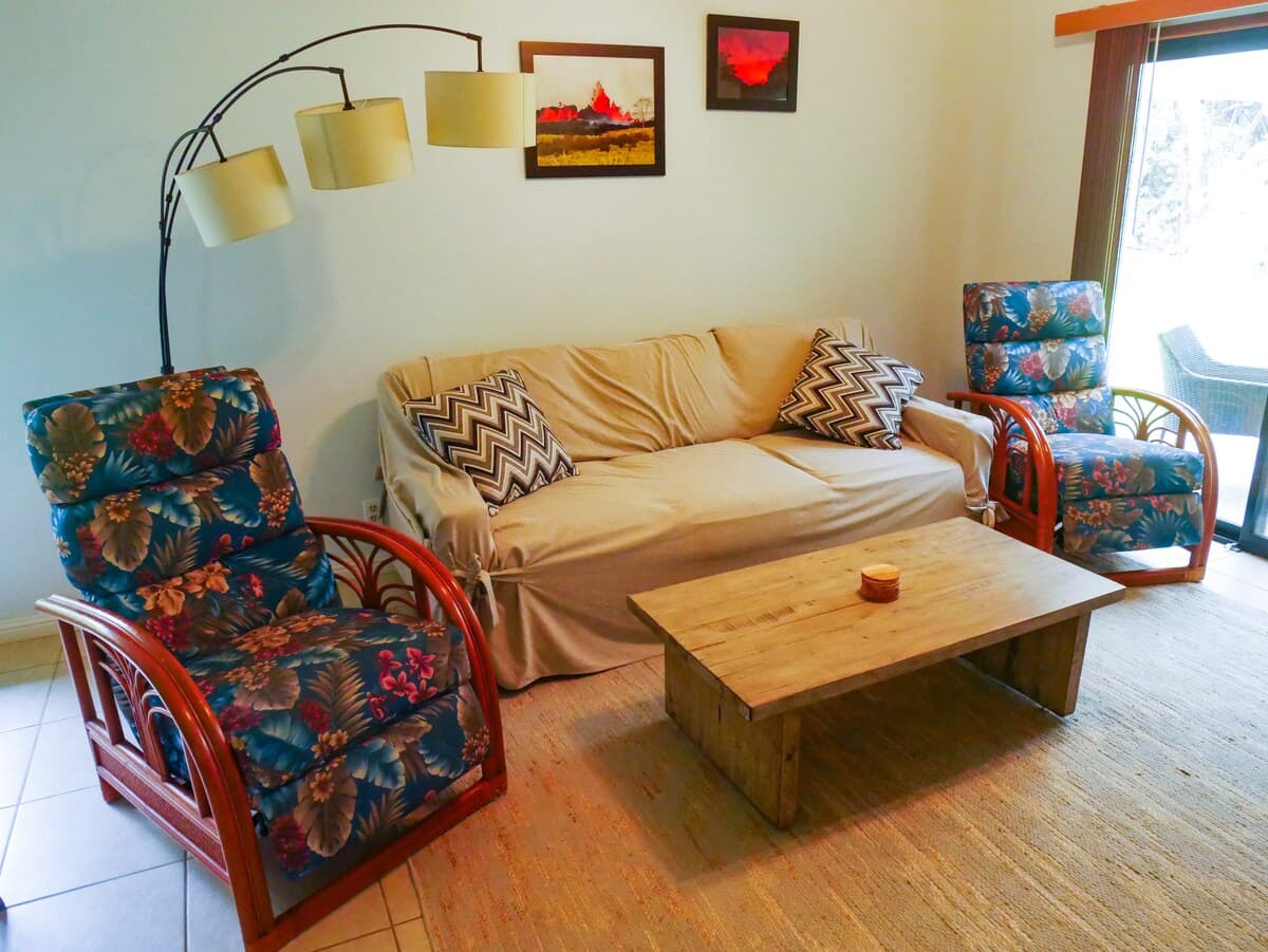 Home in Volcano · ★4.98 · 2 bedrooms · 3 beds · 1 private bath - Photo 3