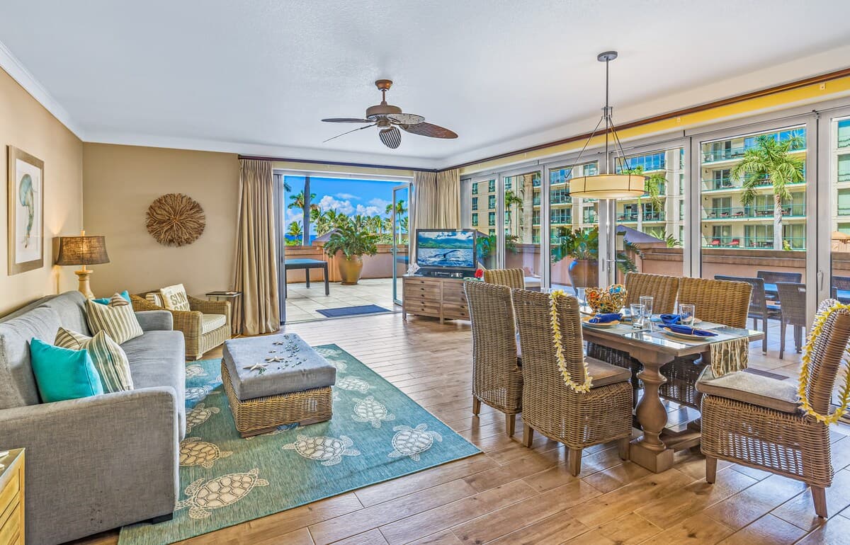 Condo in Lahaina · ★4.44 · 2 bedrooms · 3 beds · 2 baths - Photo 1