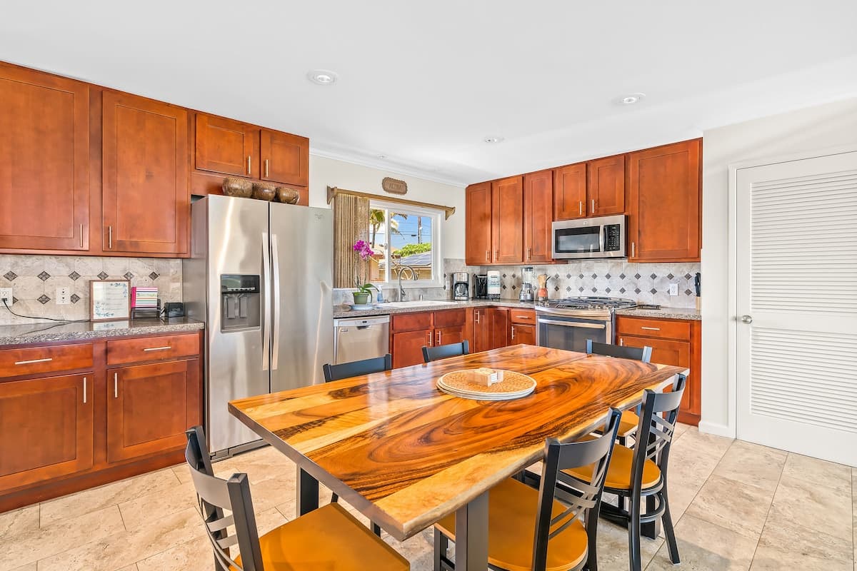 Home in Kapaa · ★4.96 · 4 bedrooms · 5 beds · 2 baths - Photo 3