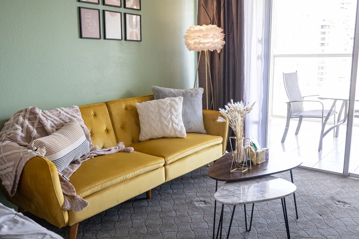 Condo in Honolulu · ★4.64 · 1 bedroom · 2 beds · 1 shared bath - Photo 3