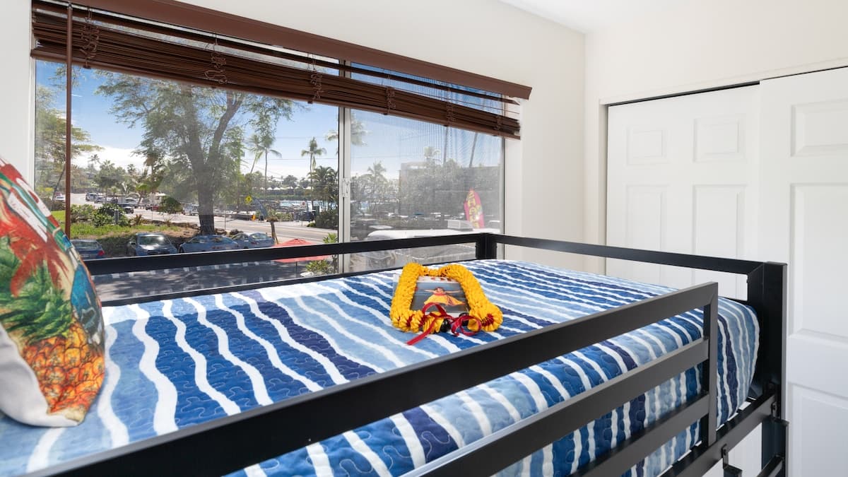 Home in Kailua-Kona · ★4.91 · 4 bedrooms · 6 beds · 3 private baths - Photo 2