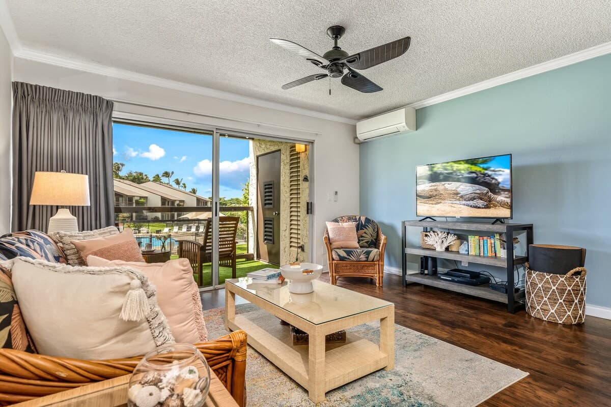 Condo in Kihei · ★4.8 · 1 bedroom · 2 beds · 1 private bath - Photo 4