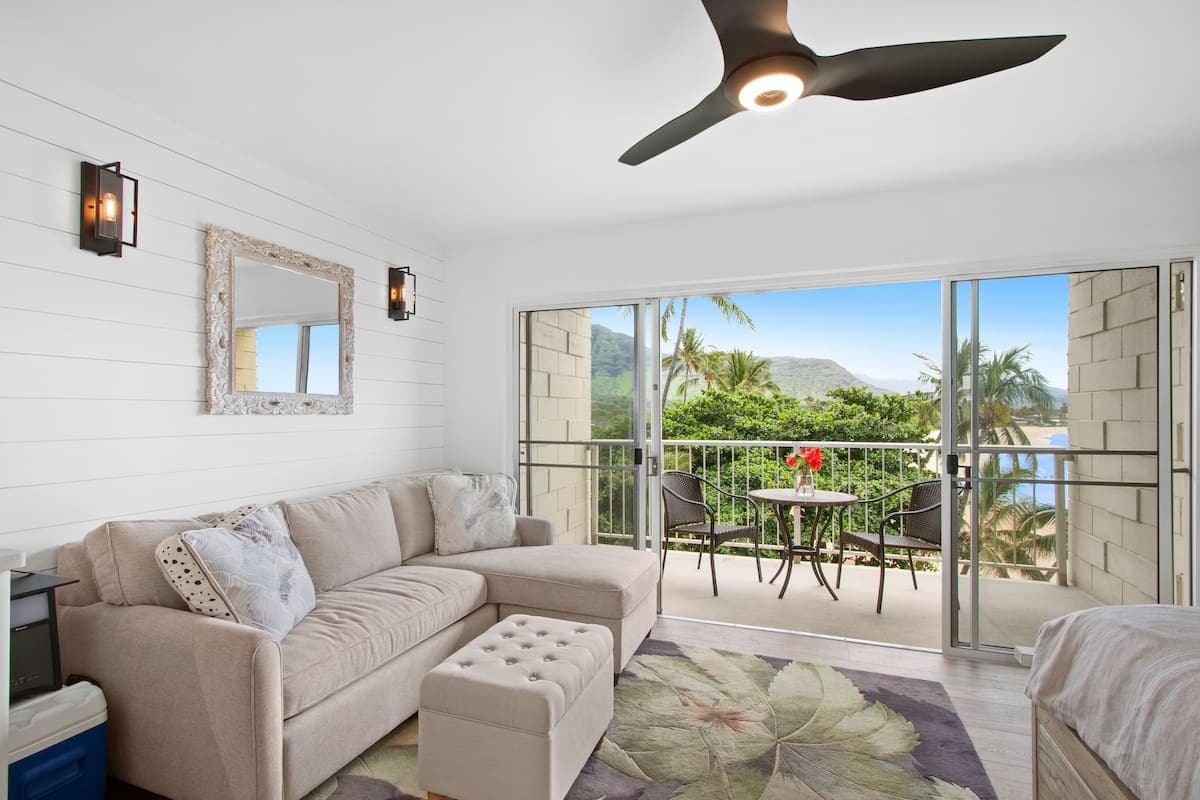 Condo in Waianae · ★4.77 · Studio · 1 bed · 1 private bath - Photo 5