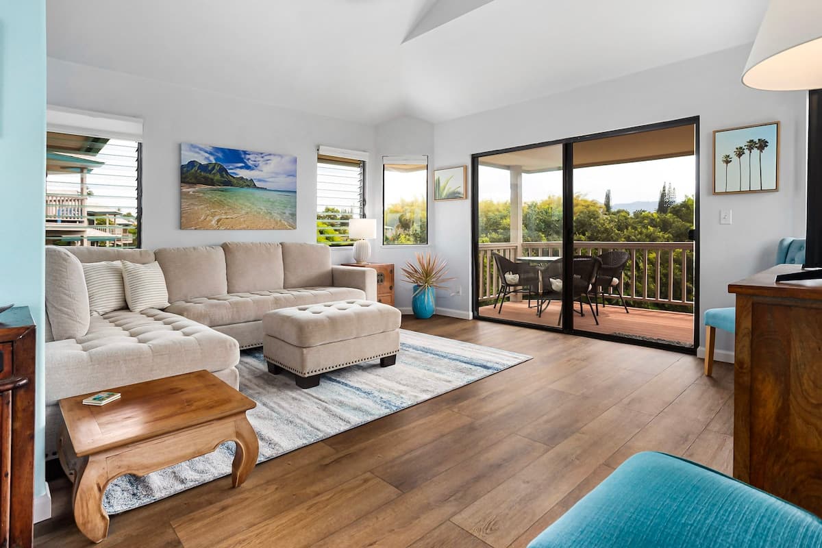 Villa in Princeville · ★4.83 · 2 bedrooms · 2 beds · 2.5 baths - Photo 4