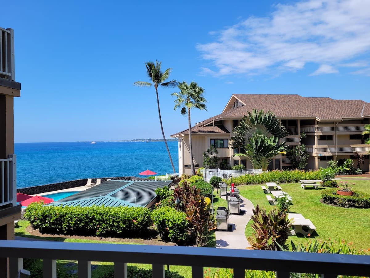 Sea Village, 2 bed/2 bath condo on Alii drive - Photo 1