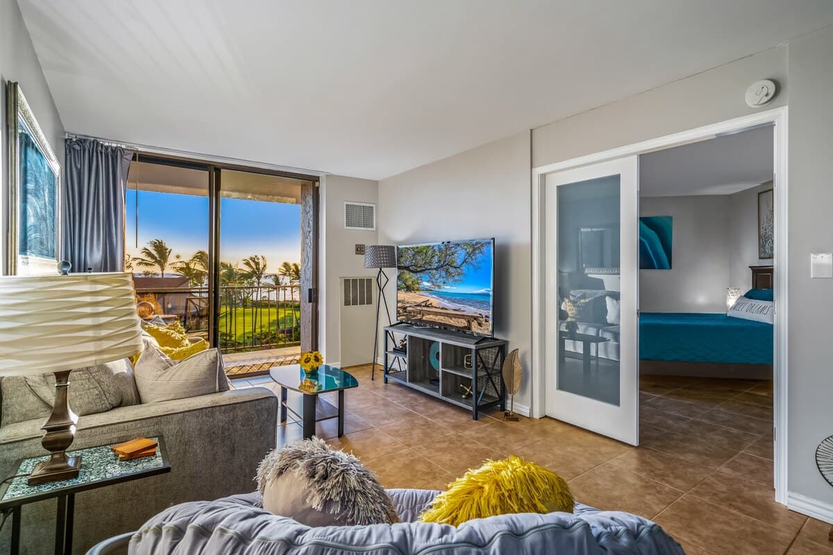 Condo in Kihei · ★4.88 · 1 bedroom · 2 beds · 1 private bath - Photo 3