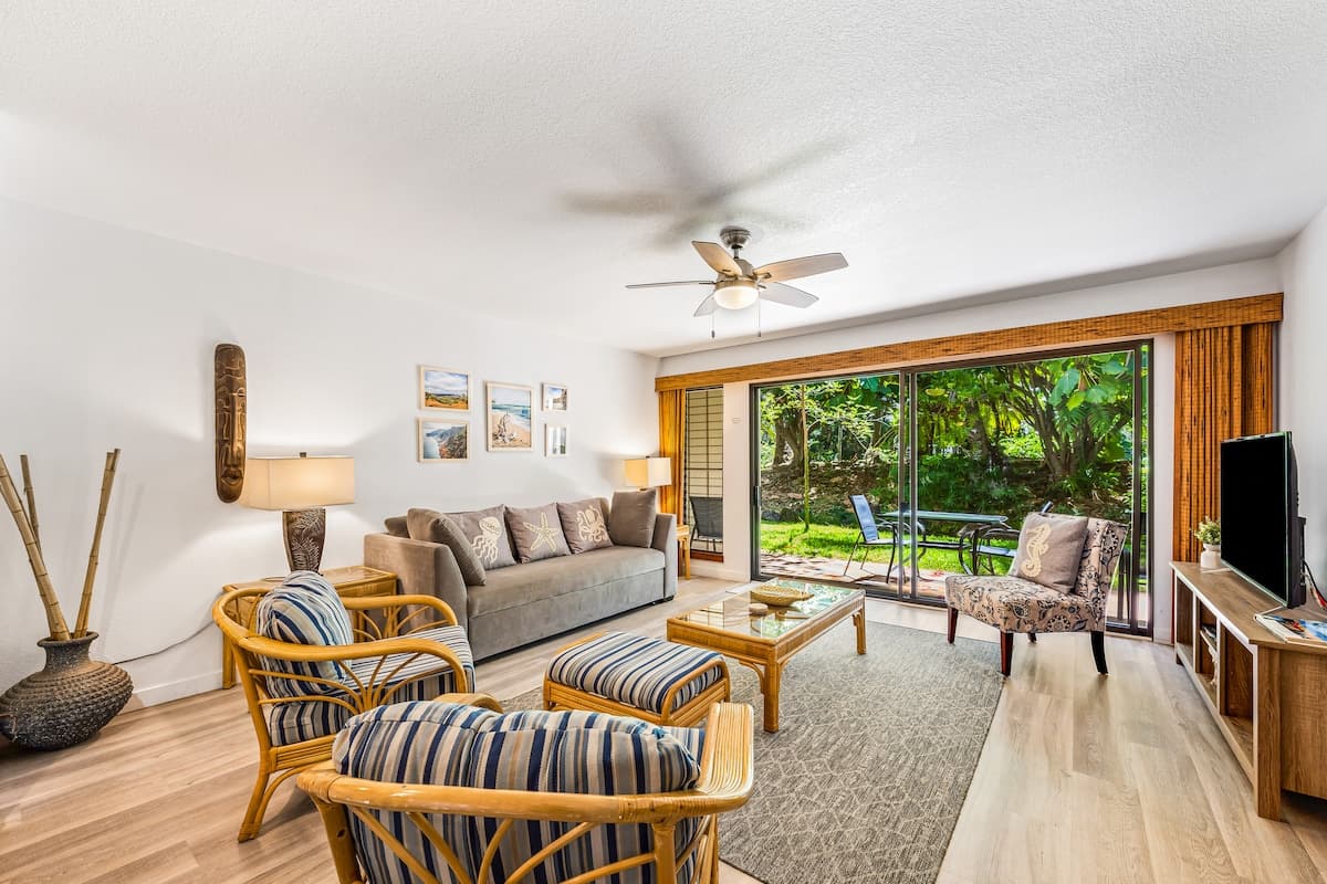 Condo in Koloa · ★4.84 · 1 bedroom · 2 beds · 1 private bath - Photo 5