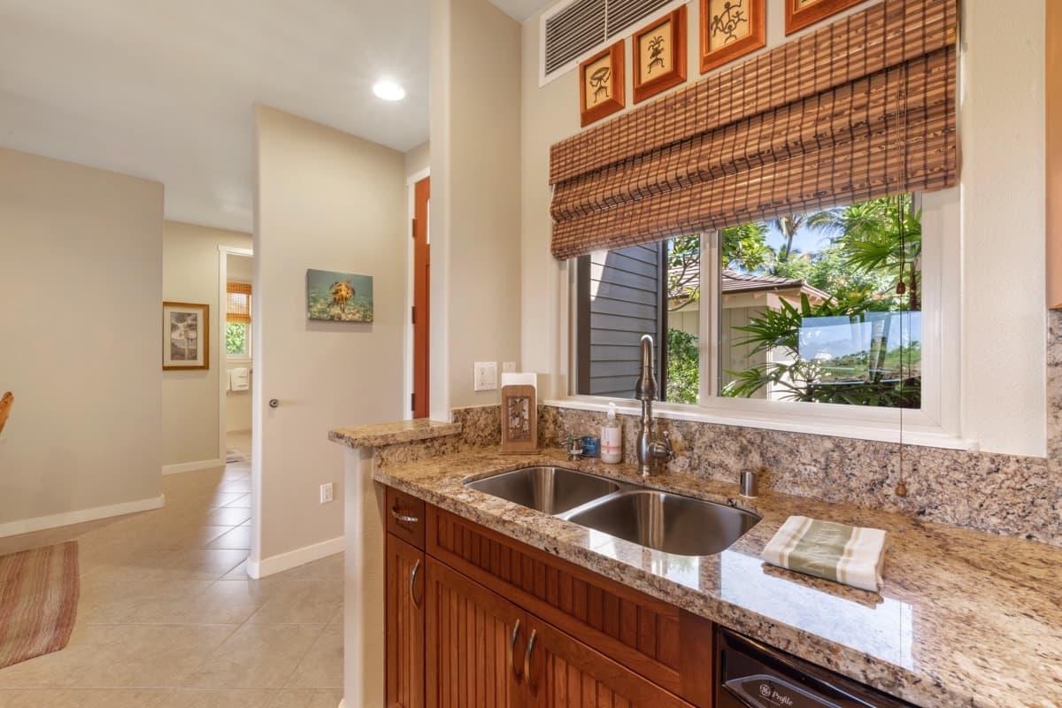 Townhouse in Waimea · ★4.92 · 3 bedrooms · 4 beds · 2 baths - Photo 4