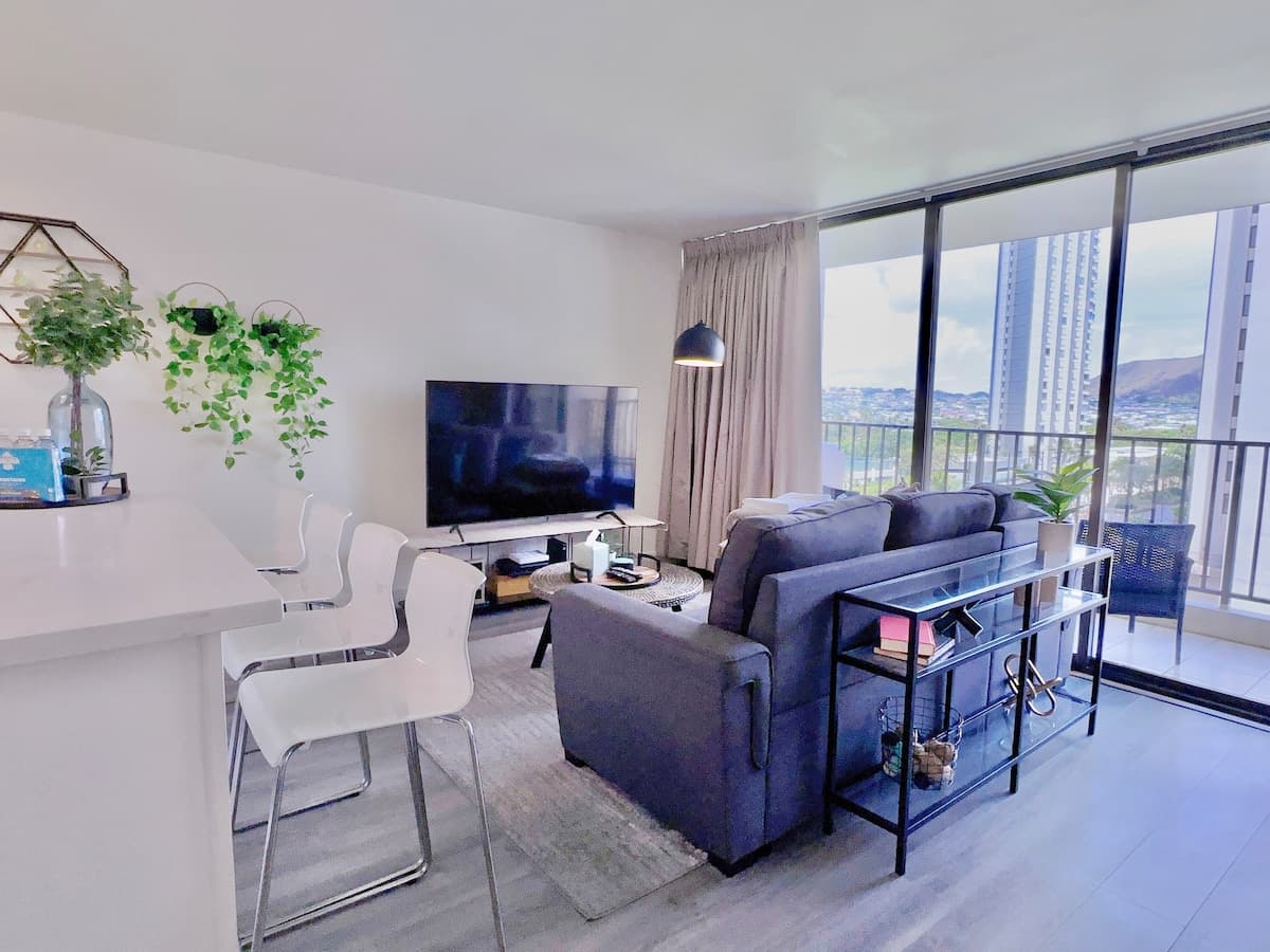 Free Parking-Waikiki Banyan Cozy 1BR Near Beach! - Photo 4