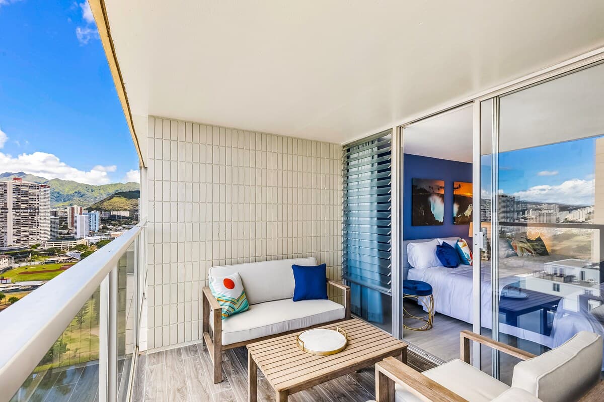 Condo in Honolulu · ★4.84 · Studio · 2 beds · 1 shared bath - Photo 5