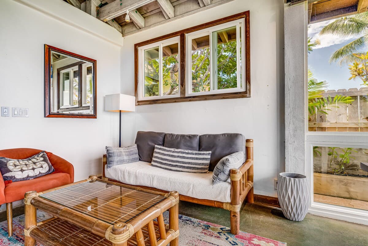 Lani Paradise Oceanfront Cottage - Photo 3