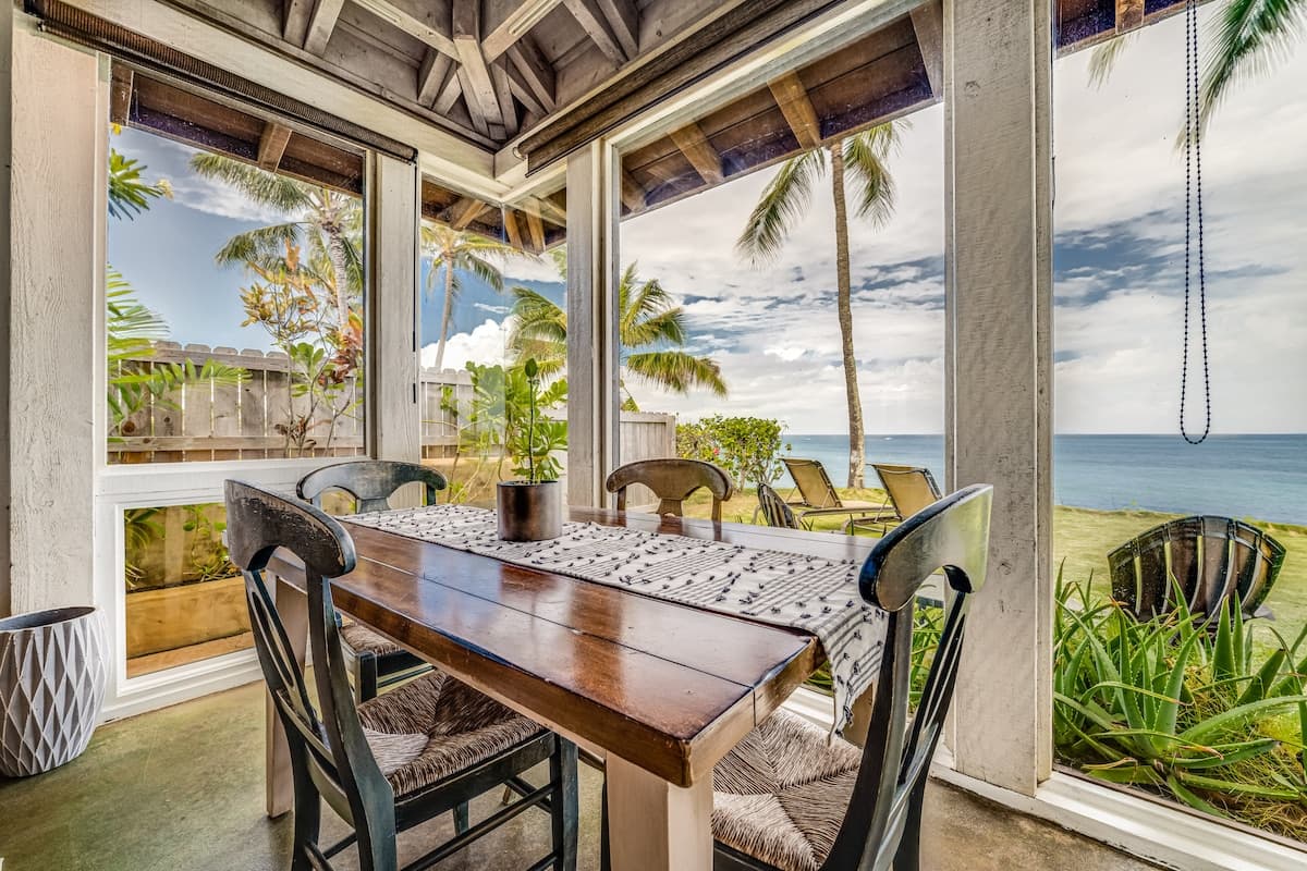 Lani Paradise Oceanfront Cottage - Photo 1