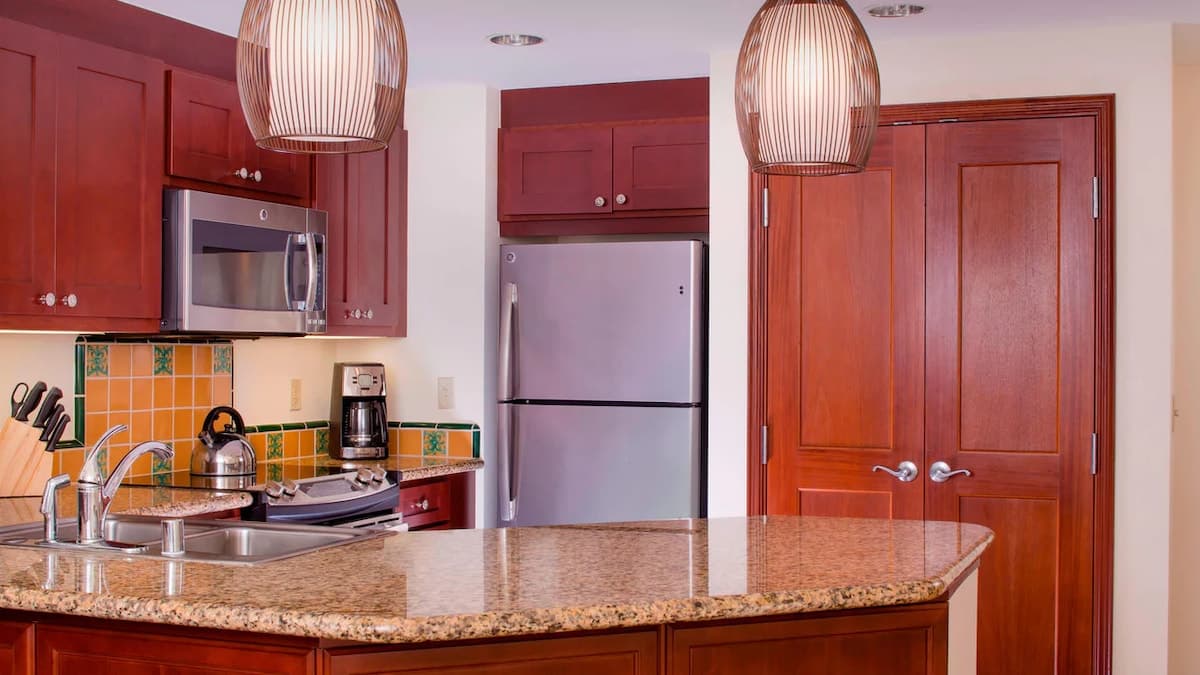 Condo in Kapolei · ★5.0 · 2 bedrooms · 4 beds · 2 private baths - Photo 5