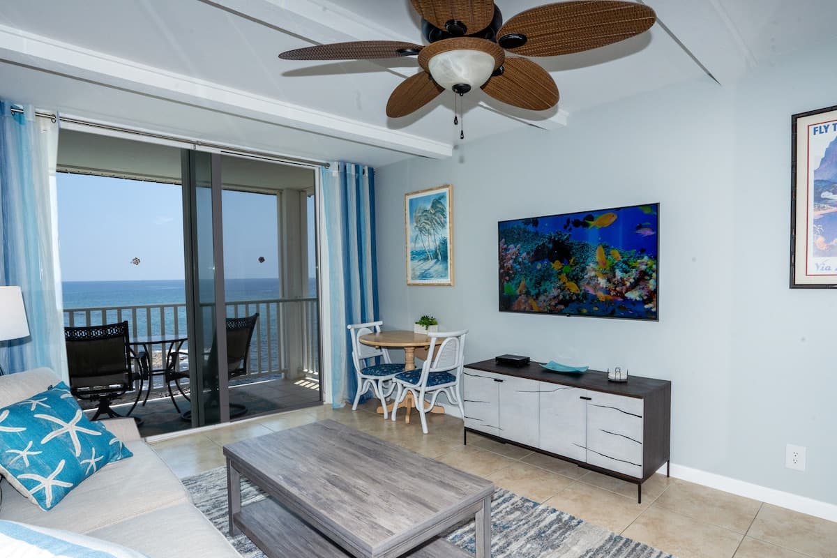Condo in Kailua-Kona · ★4.94 · 1 bedroom · 1 bed · 1 bath - Photo 3