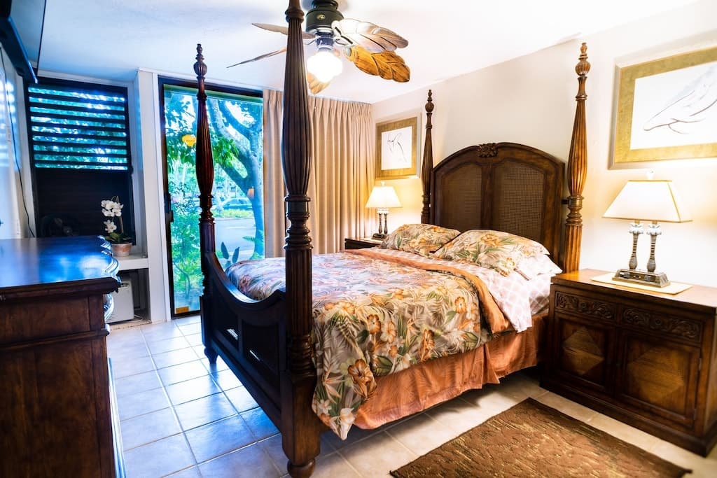Condo in Kahuku · ★4.74 · 1 bedroom · 2 beds · 2 private baths - Photo 2