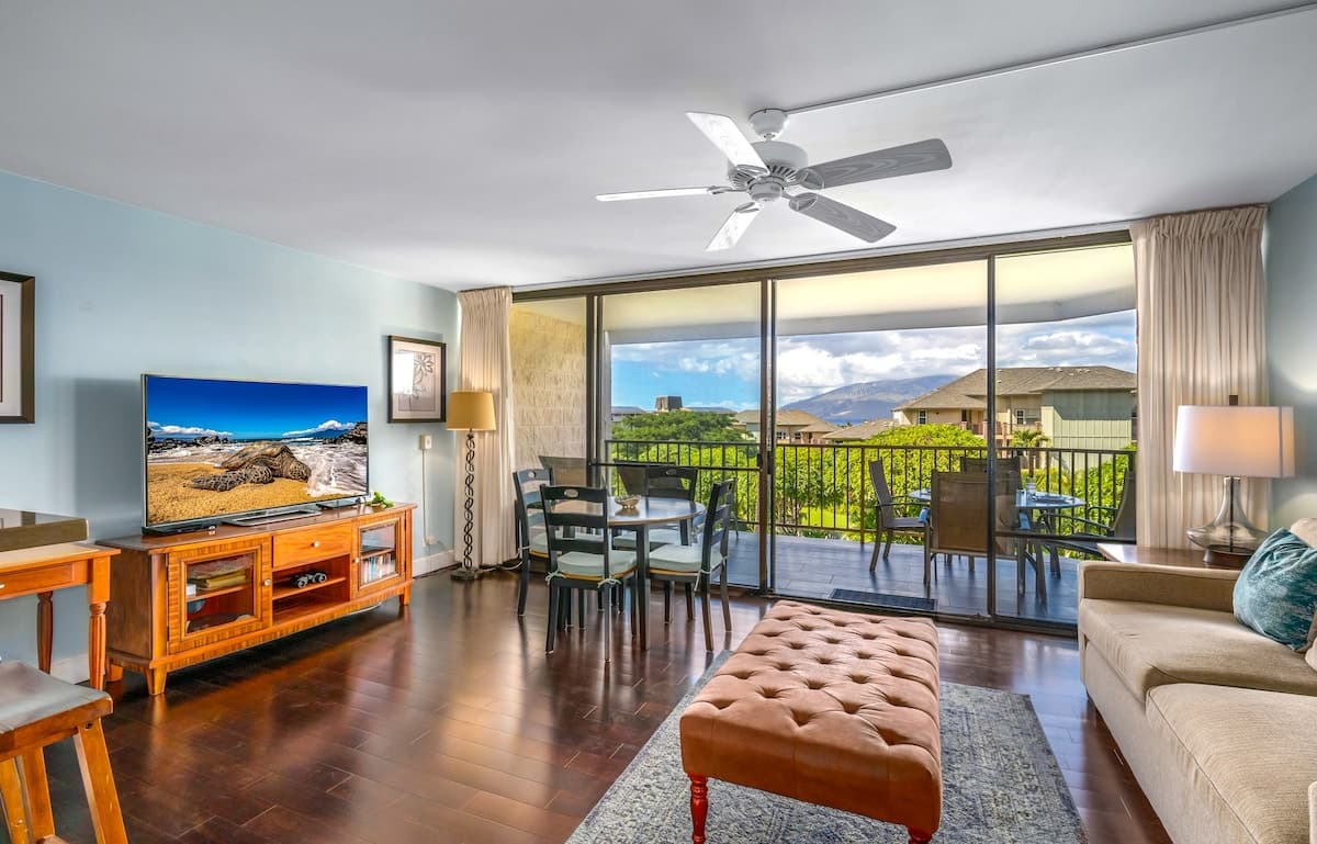 Condo in Kihei · ★4.9 · 1 bedroom · 2 beds · 1 private bath - Photo 2